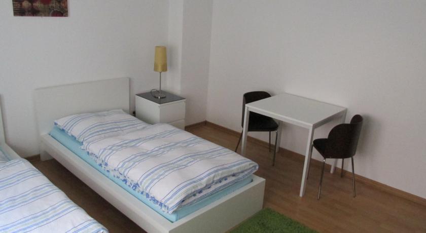 Apartments Mayen Zimmer foto